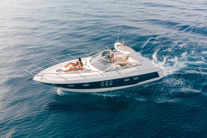 Private 4h Half-Day Luxury Boat Trip from Puerto Banus, Marbella - Amenities and Comfort on Board