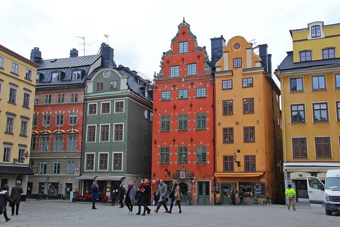 Private 4h VIP city tour by limousine car and guide in Stockholm - An In-Depth Look at the Tour Experience