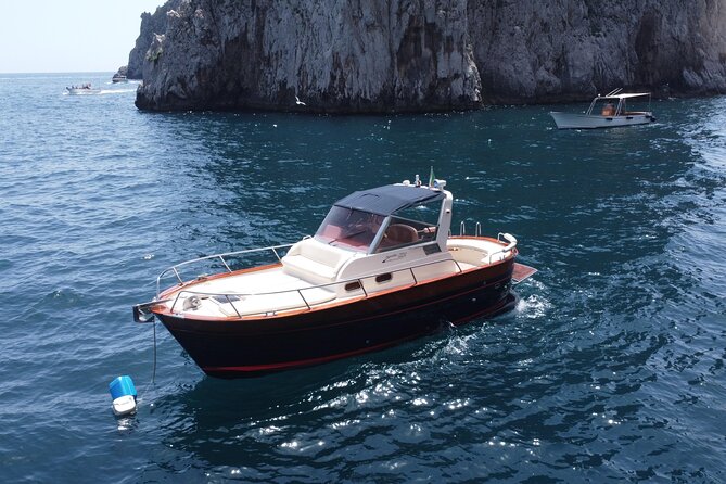 Private Boat Tour to discover Capri - What Makes This Tour Stand Out?
