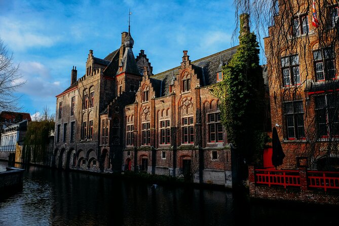 Private Day Trip to Bruges (1-7pax) - Transport and Group Size