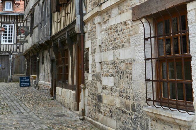 Private Guided Walking Discovery Tour of Honfleur - The Itinerary: A Closer Look