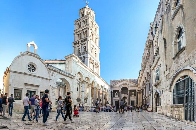 Private History and Trivia Walking Tour by a Local Guide - What Reviewers Say About the Experience