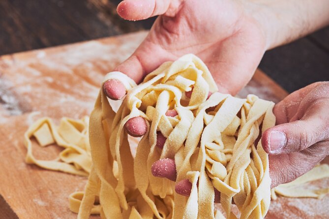 Private Home-Made Pasta Cooking Class in Pisa. - Timing and Group Size