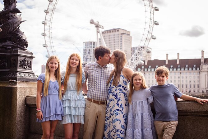 Private landmarks photoshoot for families and couples - Exploring the Itinerary in Detail