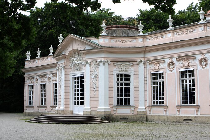 Private Munich Old Town and Nymphenburg Castle with Meal - Practical Details That Matter