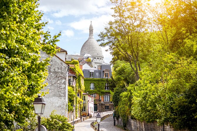 Private Scavenger Hunt in Montmartre - Detailed Breakdown of the Experience