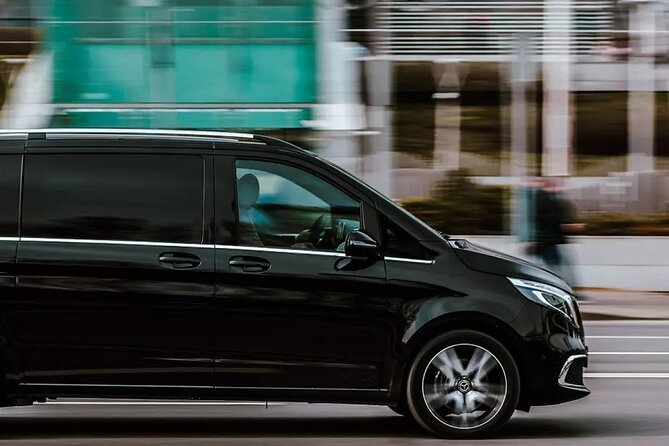 Private taxi in Bologna - What To Expect During Your Private Taxi Experience