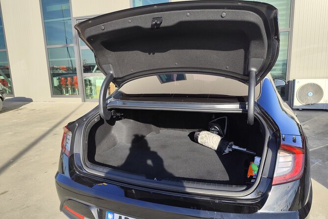 Private Tirana Airport Transfers - The Vehicle and Service Quality