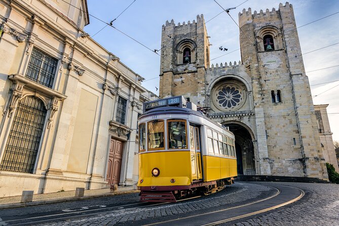 Private tour Lisbon and Sintra - Practical Considerations