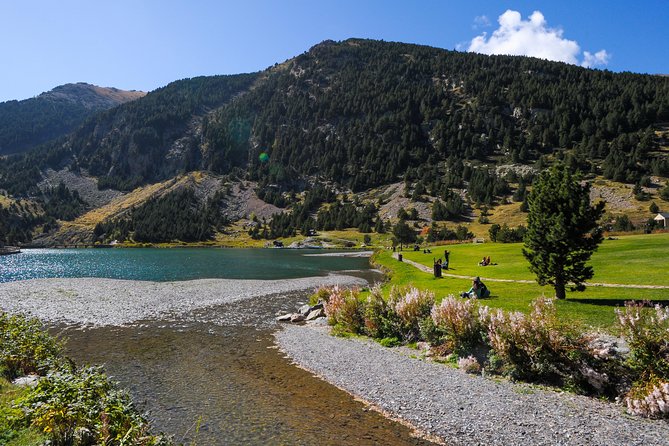 Pyrenees & Medieval Towns Small Group Tour from Barcelona - A Closer Look at the Experience
