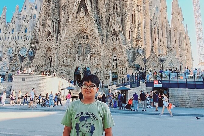 Sagrada Familia Skip The Queue With Audio Guide Tour - The Itinerary in Detail