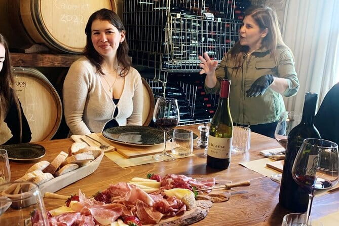 San Gimignano and Vernaccia Wine Tour with Lunch at Farm - Lunch at a Tuscan Farm
