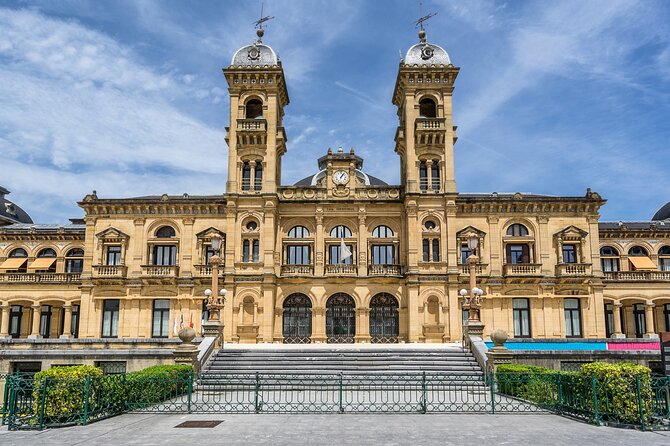 San Sebastian Scavenger Hunt and Highlights Self-Guided Tour - Convenience and Practical Details