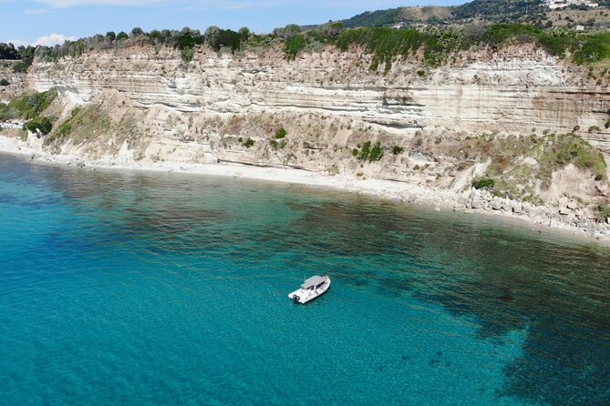 Shared 3-hour sunset tour from Tropea to Capo Vaticano - The Experience and Atmosphere