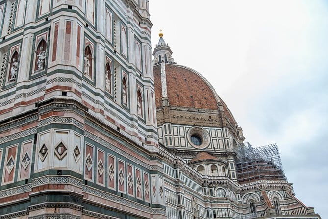 Sightseeing Guided Tour of Florence by Night including Duomo & Palazzo Vecchio - What Makes This Tour Stand Out