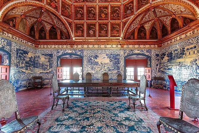 Sintra Private Tour with driver/guide and tickets include - Who Would Love This Tour?