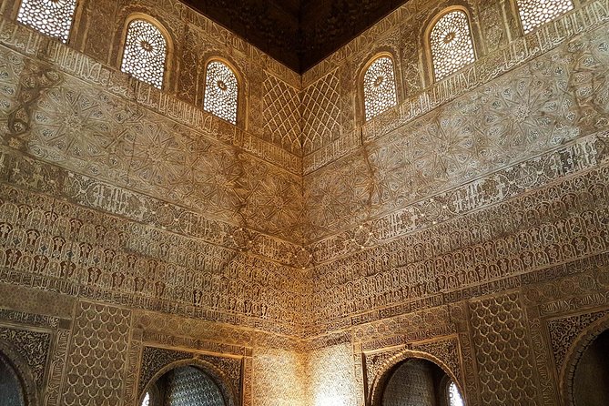 Skip the line: Alhambra Palace and Generalife Gardens Private Guided Tour - The Experience: What’s Truly Worth Noting