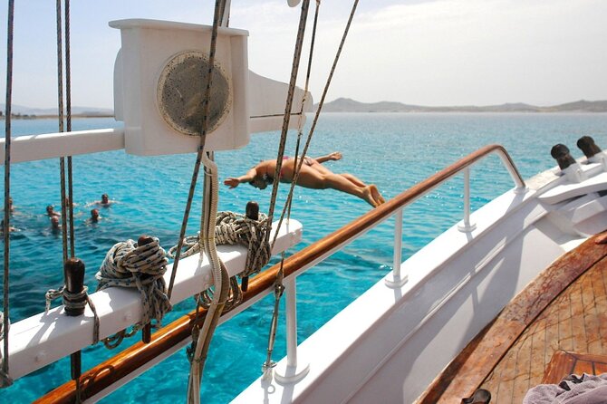 Snorkeling at the Pirate Islets and Paradise beach - What’s Included & What’s Not
