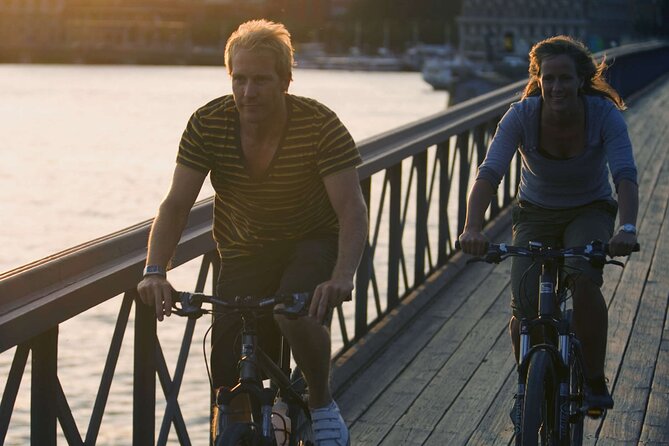 Stockholm Bike Tour - Royal Castle and Ship Island