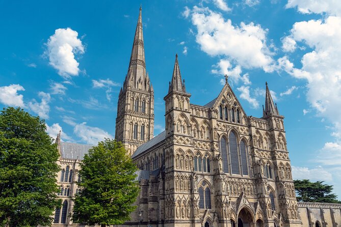 Stonehenge & Salisbury Cathedral: Private Day Trip from London - The Price and Its Value
