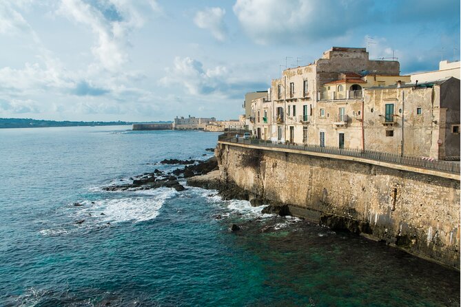 Syracuse Ortigia Scavenger Hunt and Highlights Self-Guided Tour - The Itinerary: Unpacking the Experience