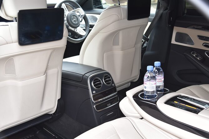 Taxi Heathrow Airport To or From London (standard car) - First Impressions: What to Expect from the Service