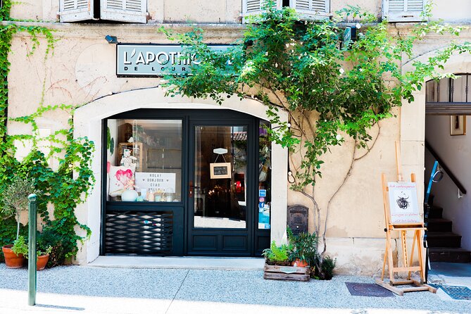 The wines of the Luberon, the Château de Lourmarin & Bastide du Laval olive oil - Who Would Love This Tour?