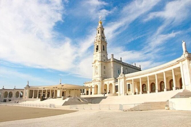 Tour from Lisbon: Obidos, Nazaré and Fátima Small Group - Transportation and Group Size