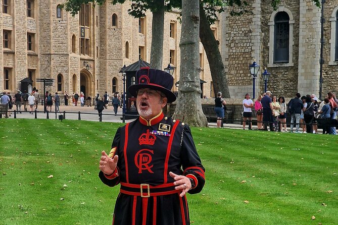 Tower of London Crown Jewels and English Royal History Tour - Who Should Consider This Tour?