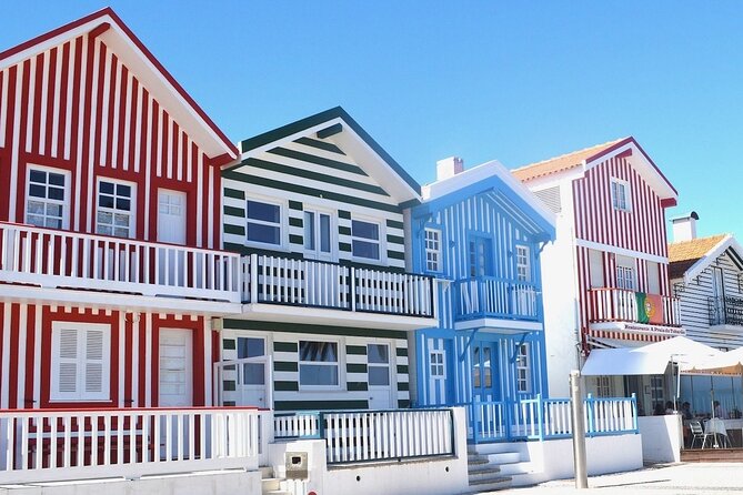 Transfer from Lisbon - Porto (Stopping in Óbidos, Nazaré and Aveiro) - Stop 2: Nazaré – The Fishing Village with a Fame for Big Waves