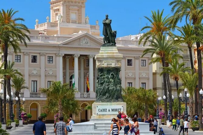 Transfer from Seville to Cadiz - The Destination: Cadiz