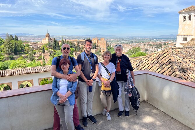 Unforgettable Alhambra Tour: group tour - Why Choose this Tour?