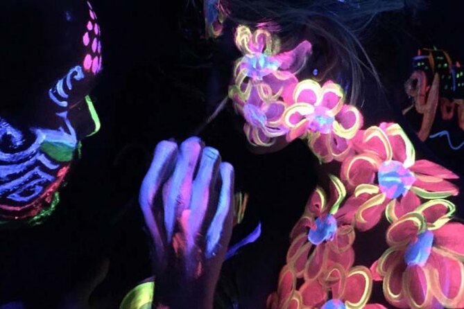 UV Body Painting Experience for Couples in Brooklyn - What Is the UV Body Painting Experience in Brooklyn?
