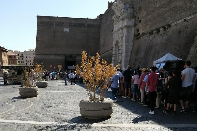 Vatican City Guided Tour With Less Crowd Than Regular Hours - What Makes This Tour Stand Out?