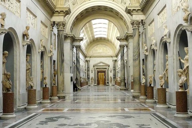 Vatican Skip the Line Tour & Sistine Chapel with Language Options - The Experience in Detail