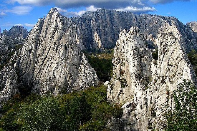 Vratsa Karst and Caves - FAQs