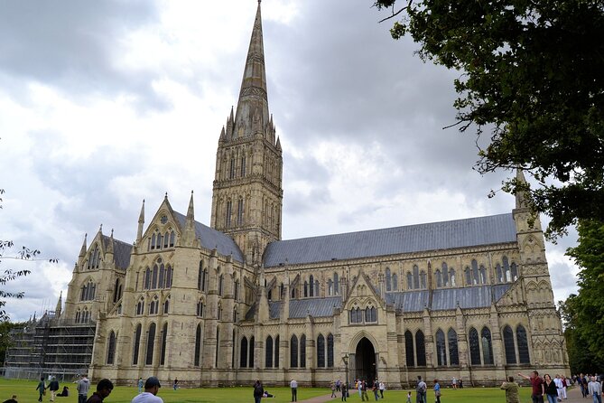 Windsor, Stonehenge Winchester Tour Private includes entry passes - Who Is This Tour Best For?