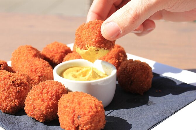 2 hour food tasting Tour in Amsterdam Group Tour - Who Will Love This Experience?