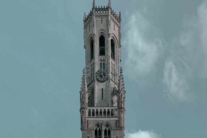 2-Hour Historical Walking Tour in Bruges with Praline Included - The Itinerary: What to Expect from Start to Finish  