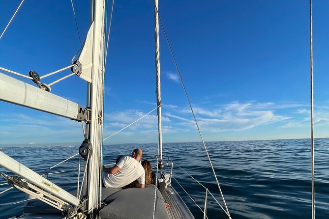 2 Hours Romantic experience for two by sailboat in Cascais - Who Is This Tour Best For?