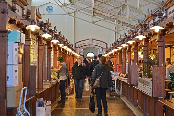 3 Hours Helsinki Stopover Tour from Airport - FAQ