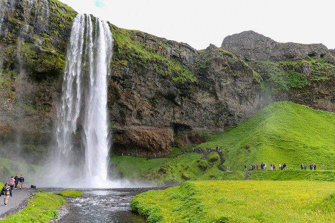 6 Day Iceland Ring Road Highlights Tour With Accommodation - FAQs