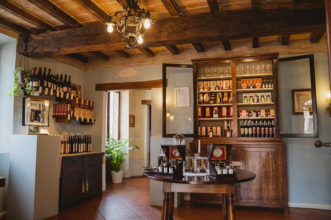 Acetaia Classica - Balsamic Vinegar Factory Tour & Tasting - Practical Details and What to Expect