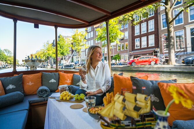 Amsterdam Historic Tour On Classic Saloon Boat - Reviews in a Nutshell