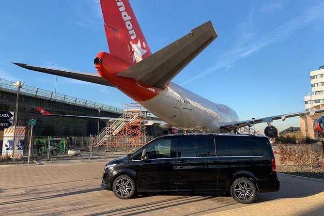 Amsterdam to Schiphol Airport Transfer Comfort & service. - Who Is This Service Best For?