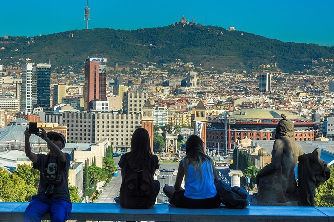 Best of Barcelona and Sagrada Familia Tour with Priority Access - A Word on Accessibility and Practicalities