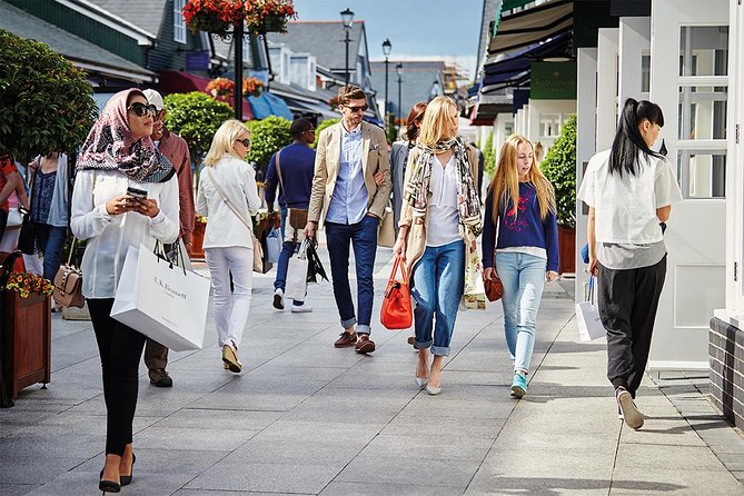 Bicester Village Shopping Express Coach from London - Is This Experience Worth It?