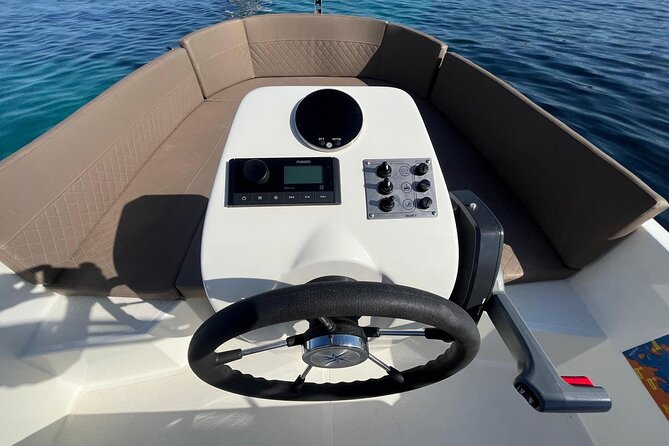 Boat Rental Without License in Ibiza and San Antonio - Who Will This Experience Suit Best?