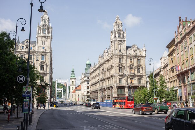 Budapest Wine tasting & Downtown Walk - St. Stephen’s Basilica  