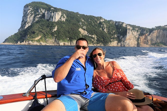 Capri & Blue Grotto Small Group Boat Day Trip from Sorrento - FAQ